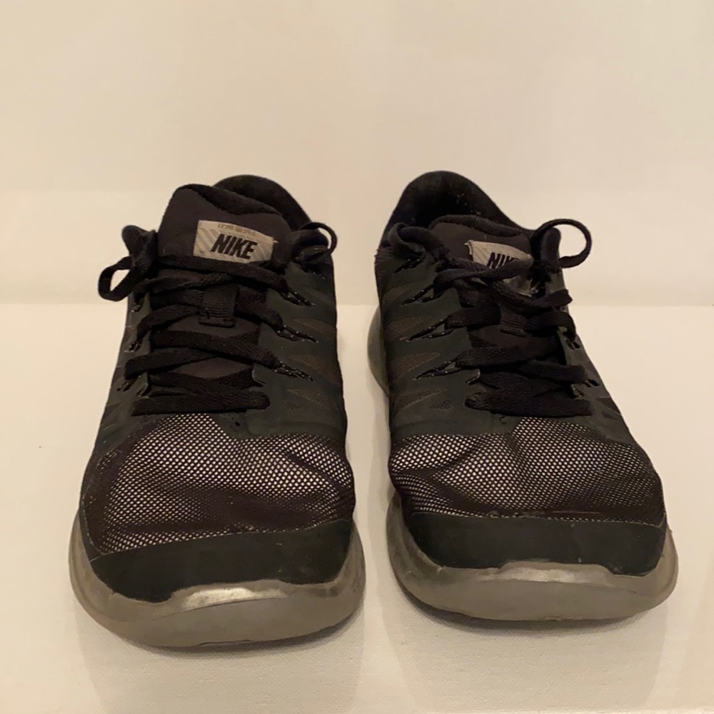Women’s Nike Free Running Shoes - Size US 8.5